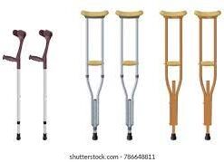 Crutches wooden adult medium